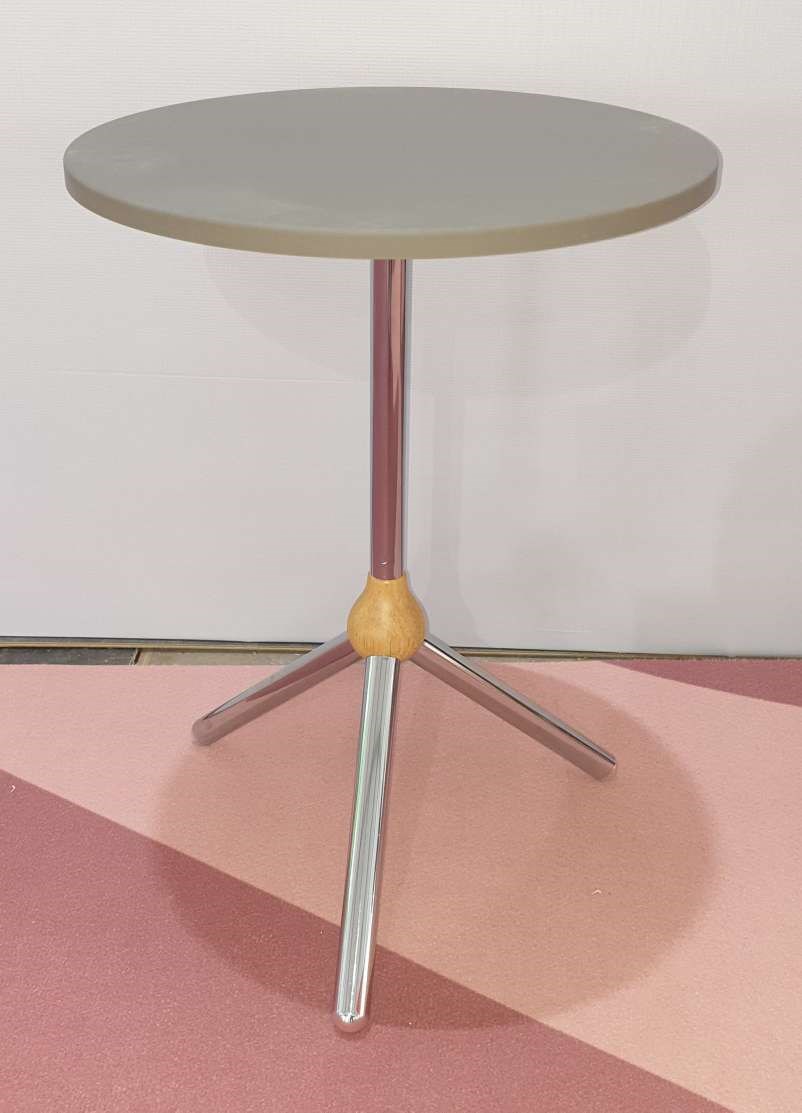 48-692 SIDE TABLE    