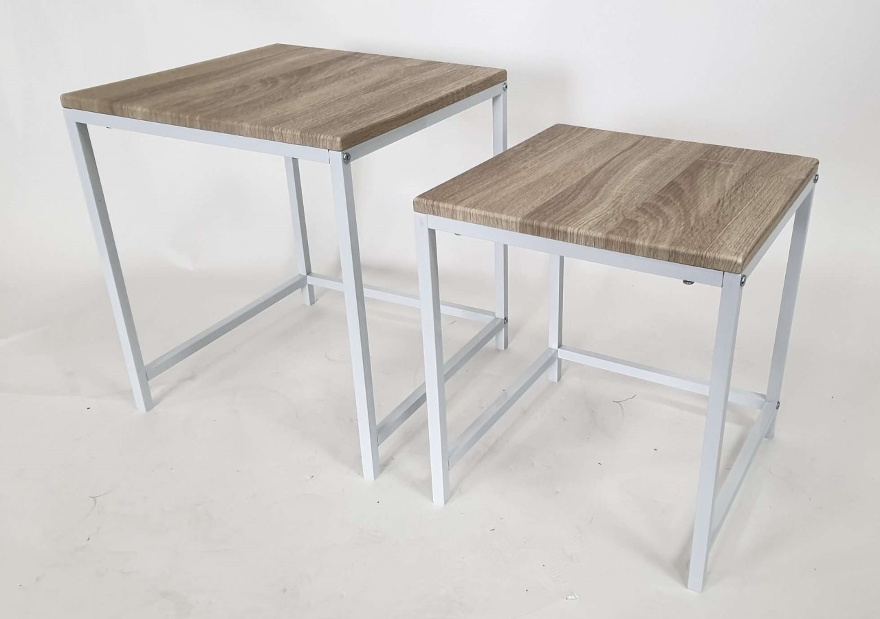 48-672 NESTING TABLE  