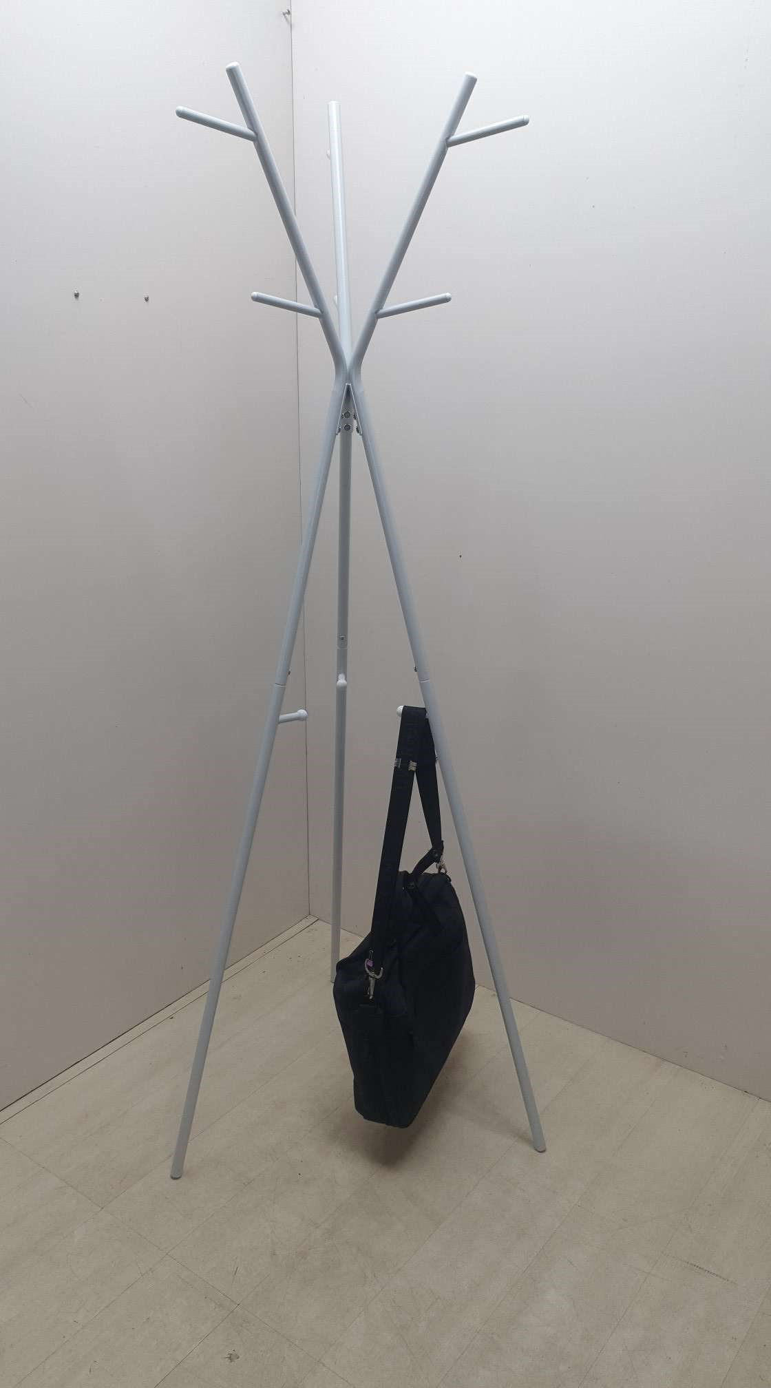 48-699  COAT/HAT STAND 