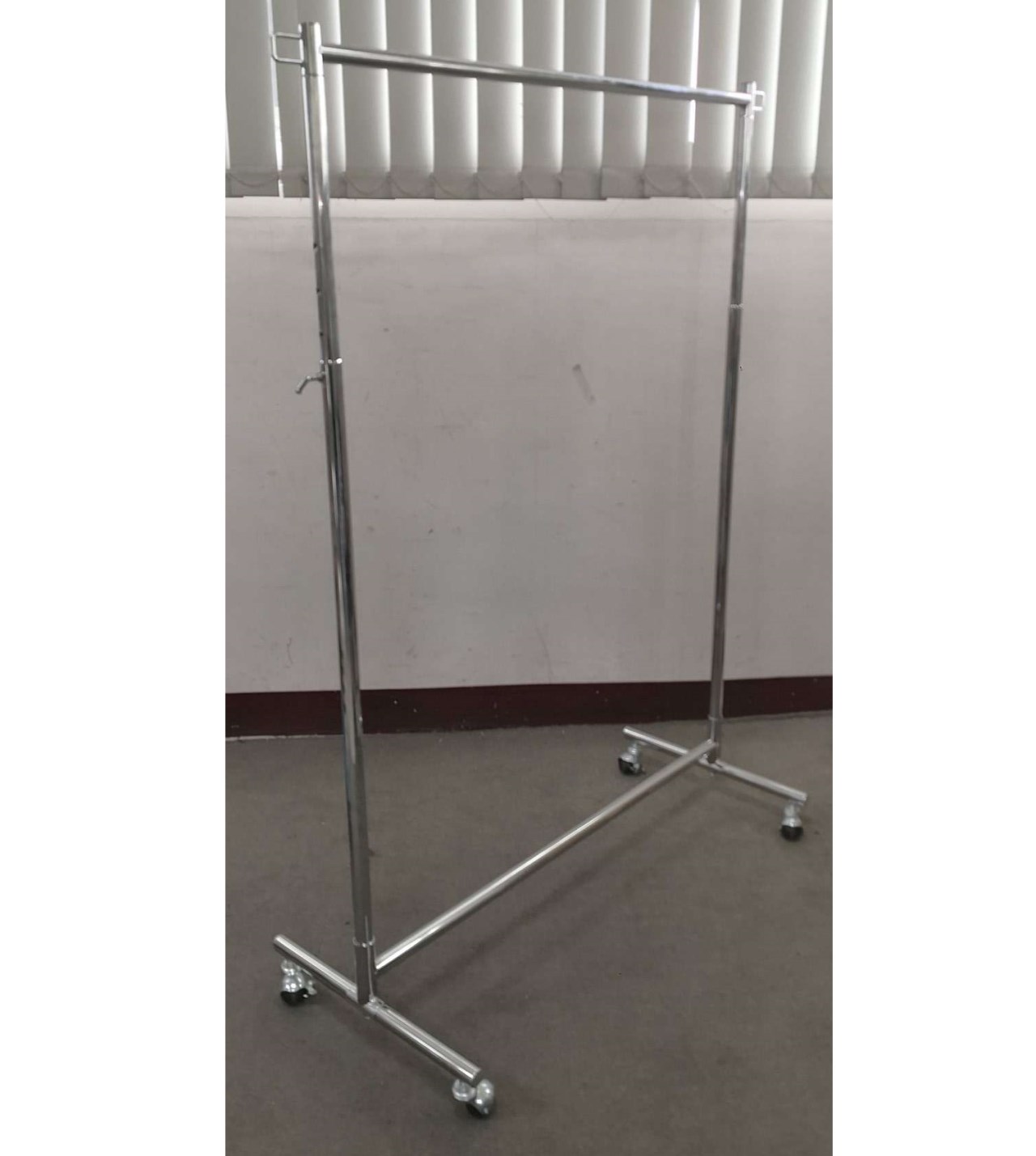 48-706 HEAVY DUTY HANGING RACK 